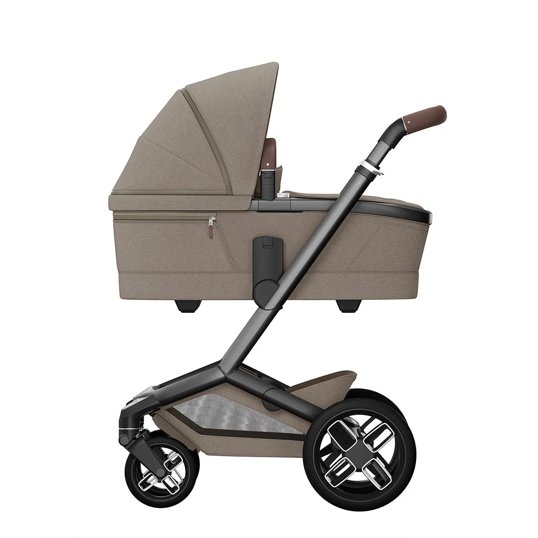 Maxi-Cosi Fame Carrycot - Twillic Truffle