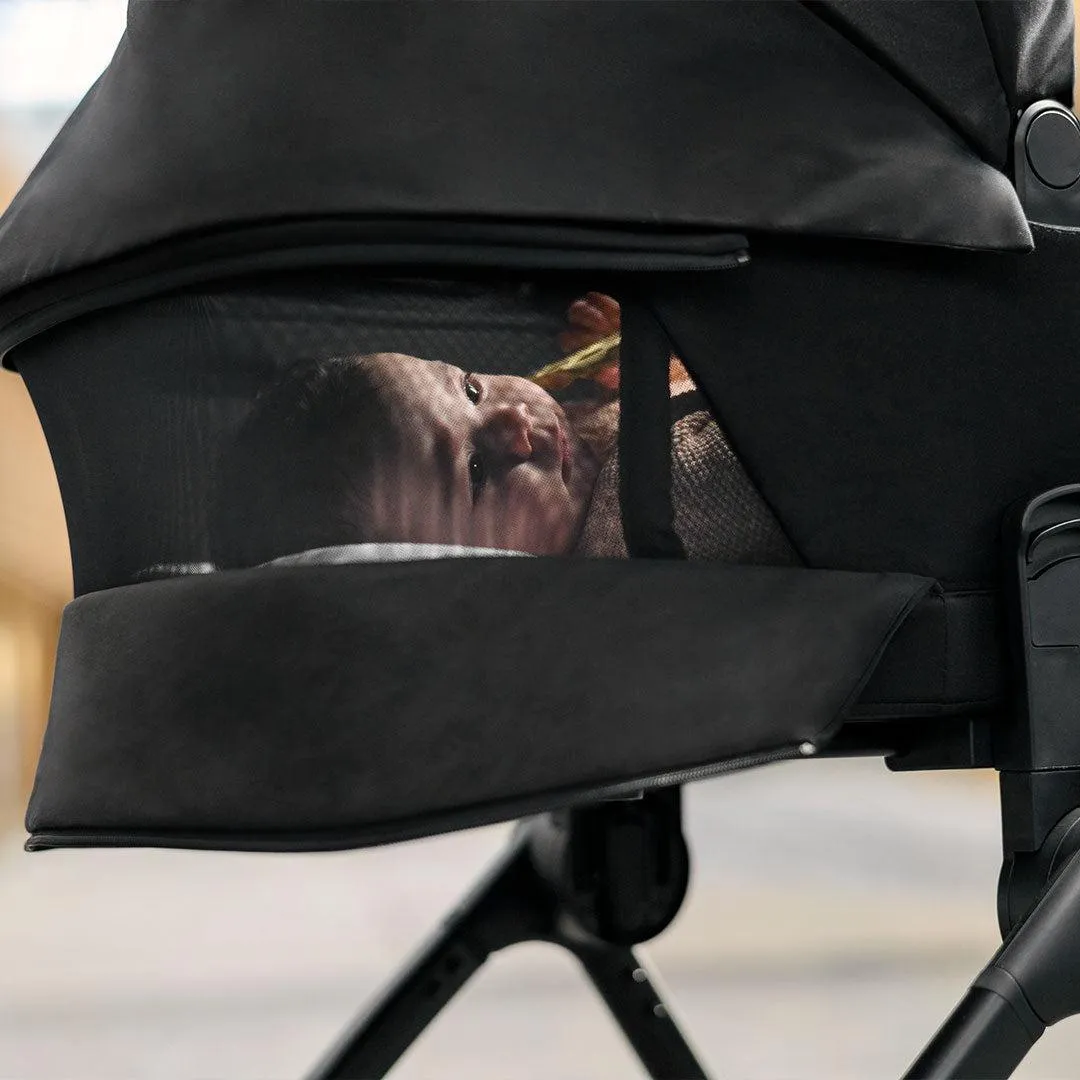 Maxi-Cosi Oxford Pushchair Essential Bundle