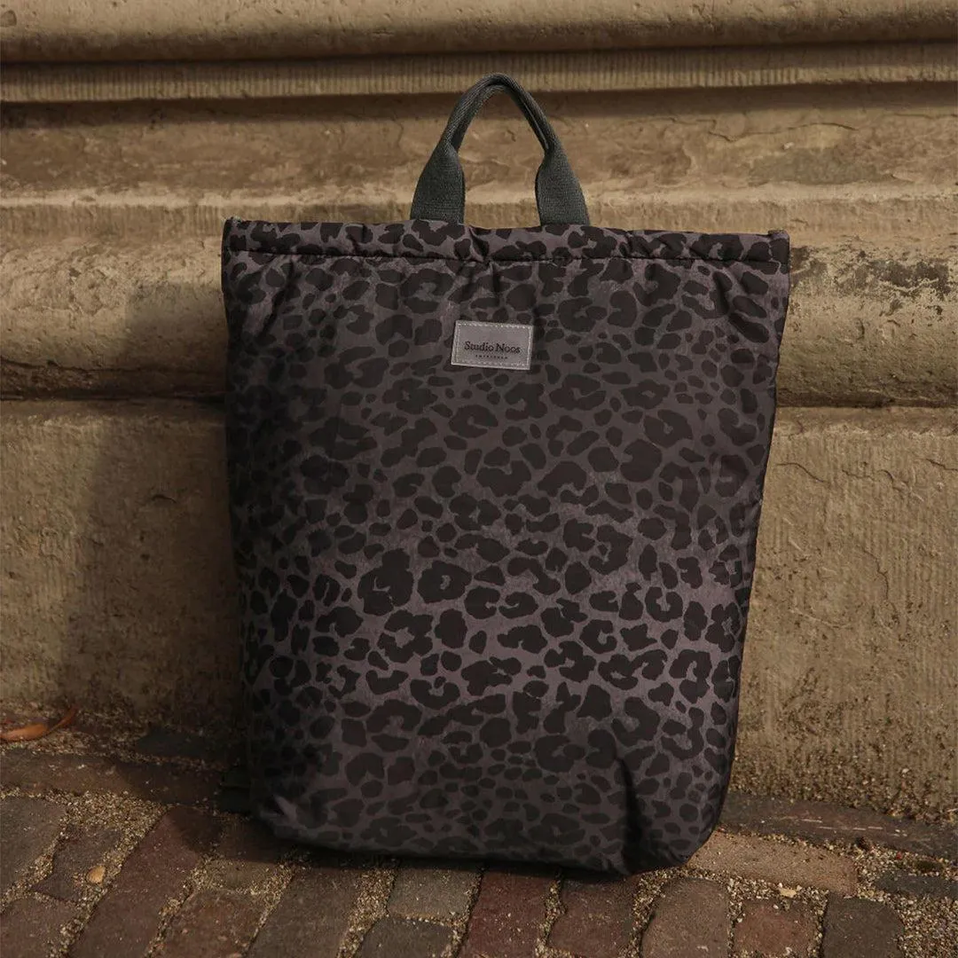 Studio Noos Antra Leopard Puffy Adult Backpack  - Dark Grey
