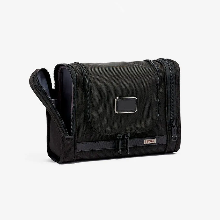 Tumi | Alpha 3 Hanging Travel Kit